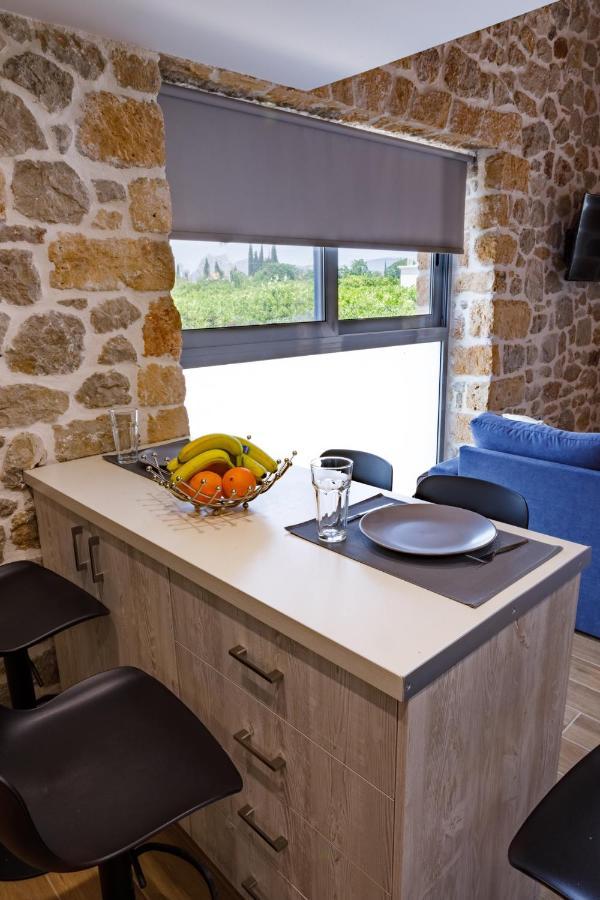Adrian'S Luxury Apartments 1 Drepano  Luaran gambar